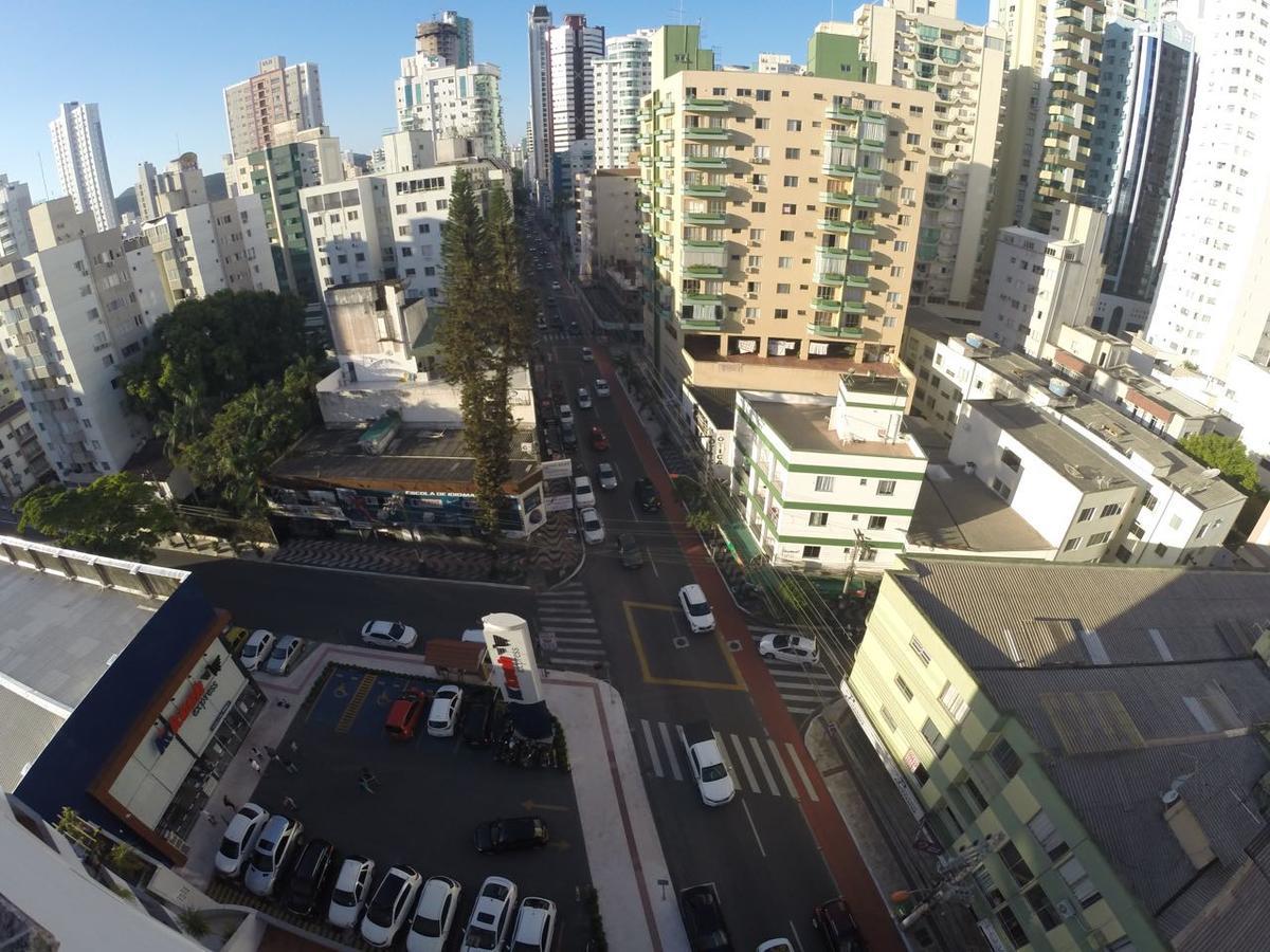 Apto Av. Brasil - Centro Balneário Camboriú Exterior foto